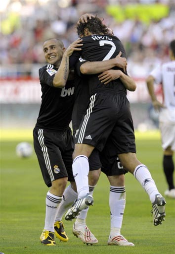 至曾牺牲个 至曾牺牲个