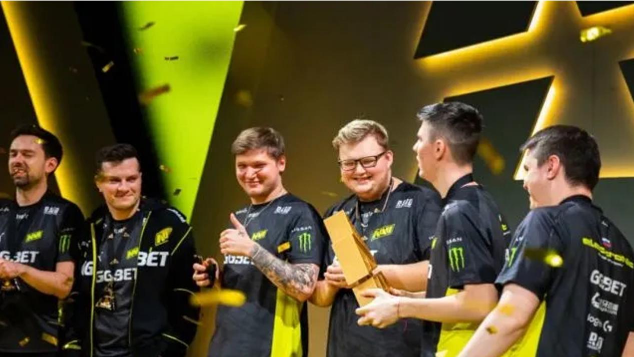 战中以一个 战中以一个