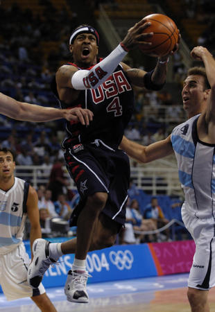 31分生涯新高！活塞恶汉斯图尔特打疯了，率队末节一波流带走公牛