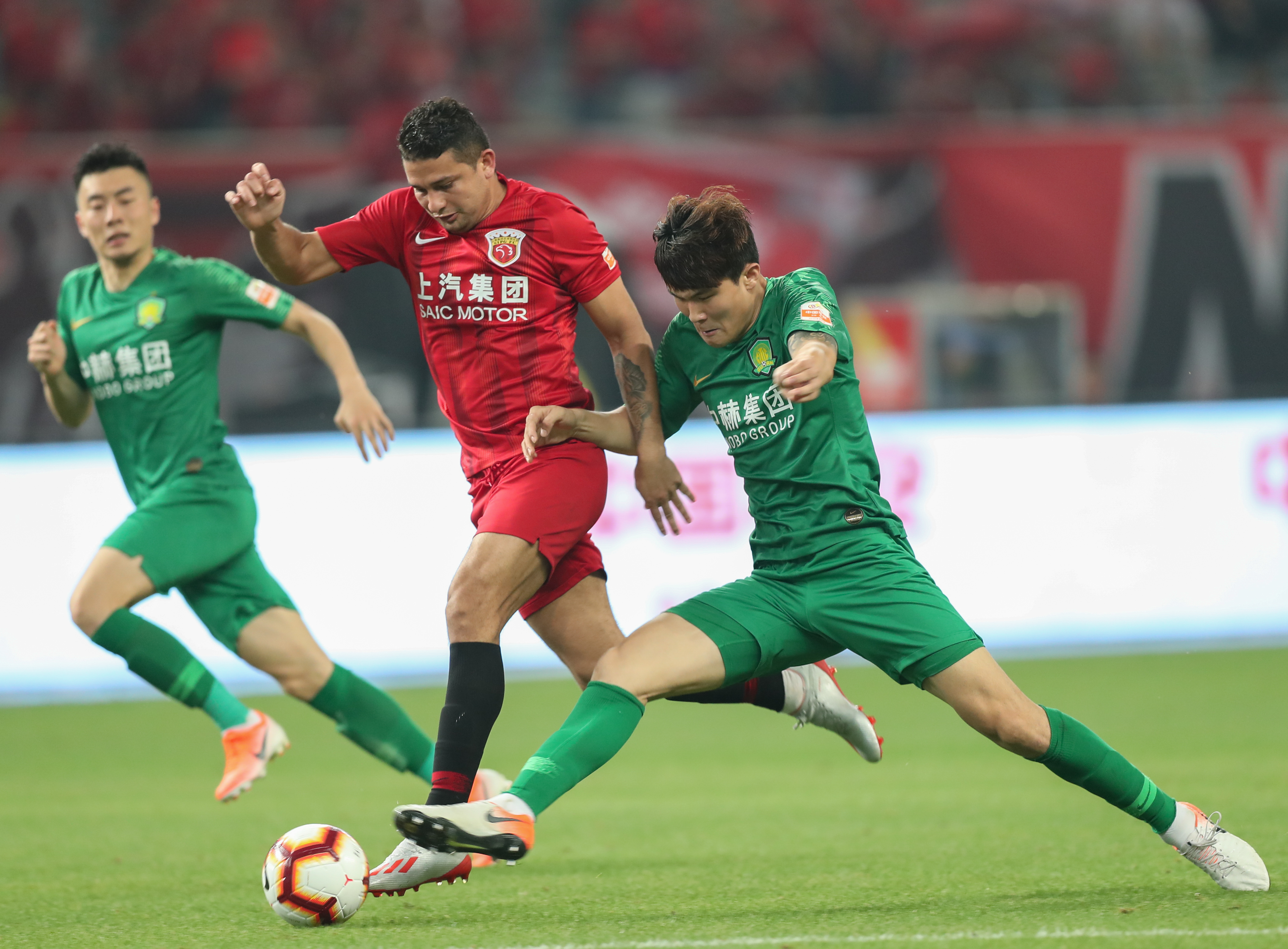 阿不都15+5+4冯傲8分 新疆39分狂胜江苏结束连败